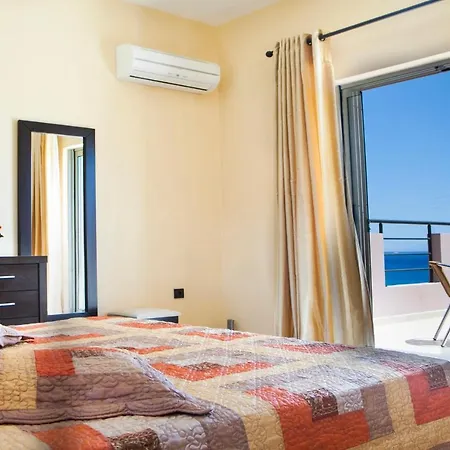Skala Sleeps 6 Pool Wifi Villa